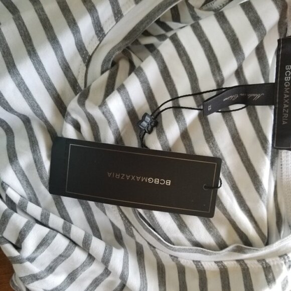 NWT BCBGMAXAZRIA top (XS) - Picture 4 of 5